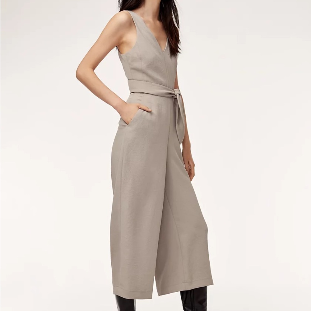 Aritzia Wilfred Ecoulement V Jumpsuit | Concrete | Size 8